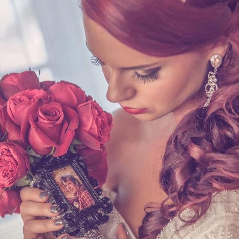 Meet your Posher, Holly